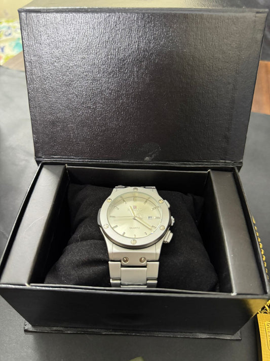Naviforce Quartz Men's Silver Watch – Elegant Stainless Steel Wristwatch with Date Display
