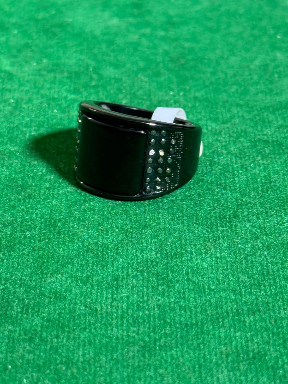 Premium Black Ring – Bold, Elegant & Timeless